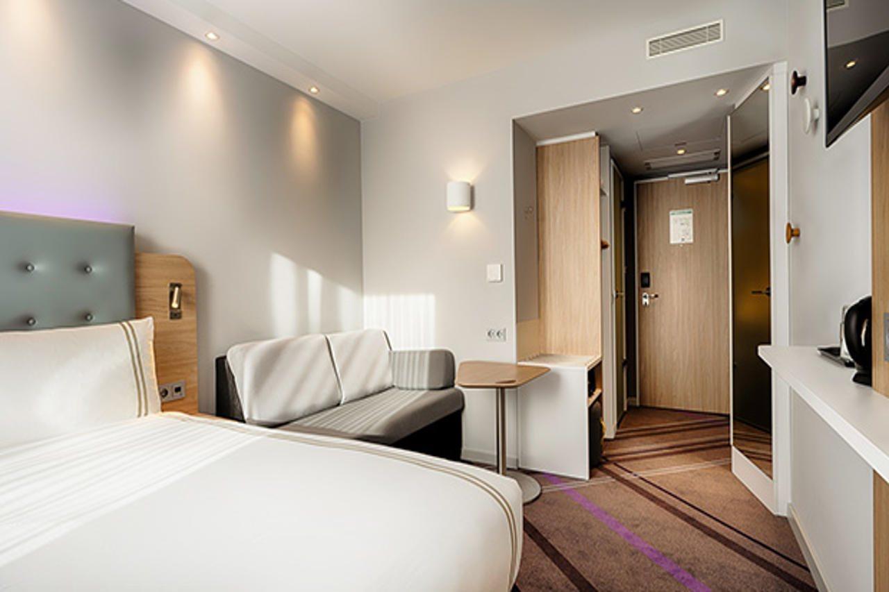 Premier Inn Leipzig City Hahnekamm Екстериор снимка